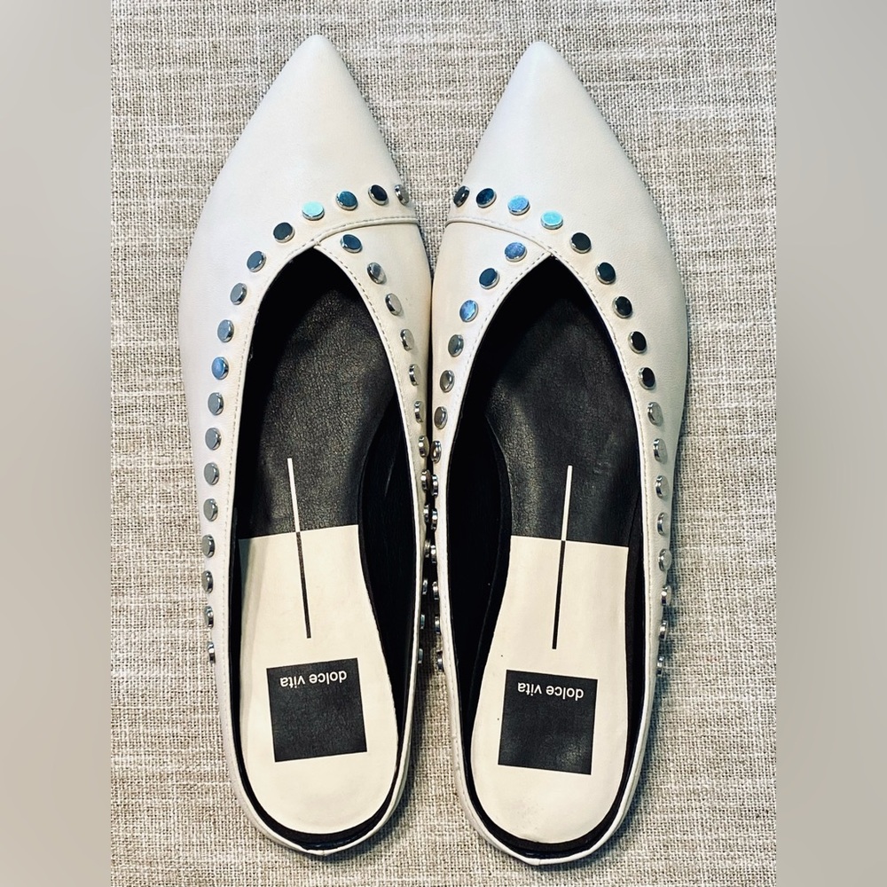 NEW Dolce Vita Ramsay ivory leather studded flats size 7